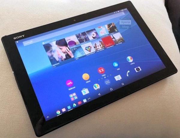 Bilder på Sony Xperia Z4 Tablet och Xperia M4 Aqua