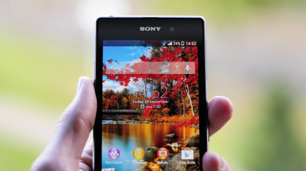 sony-xperia-z1-front-top