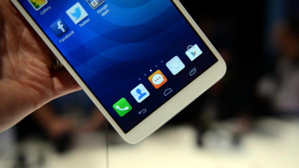 huawei-ascend-mate-2-ces-2014-4